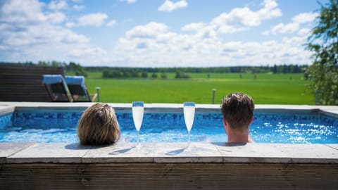Couples treatment rooms, sauna, steam room, hot springs, Turkish bath
