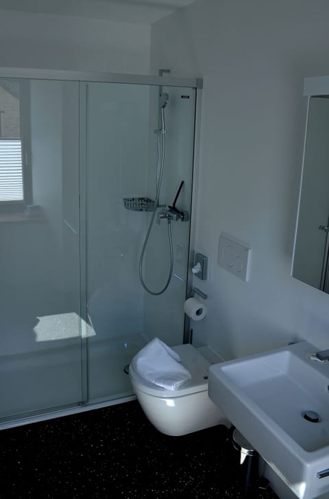 Superior Double Room, Mountain View | Bathroom | Shower, hair dryer, slippers, towels