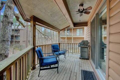 Sip a cocktail or sweet tea while grilling your steak