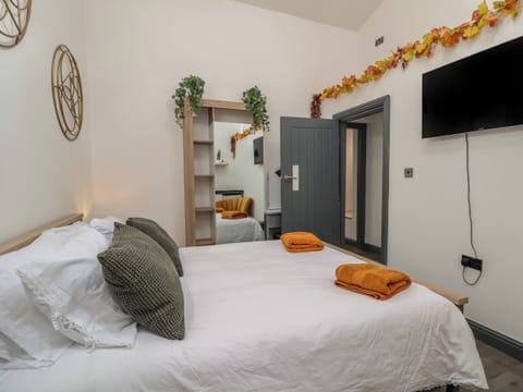 Cottage | 1 bedroom, individually decorated, individually furnished, free WiFi