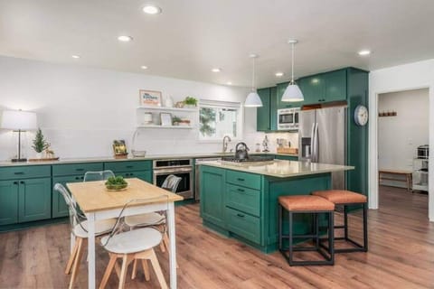 Large fully stocked kitchen with spacious island