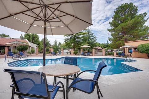 Newly renovated pool. Heated April - October