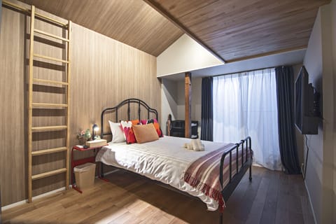City Villa | 2 bedrooms, free WiFi