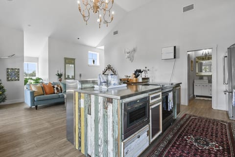 Hotel Pass Christian Penthouse