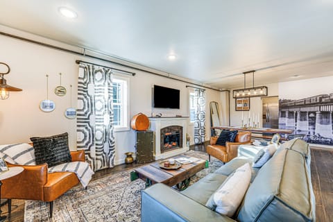 House (3 Bedrooms) | Interior