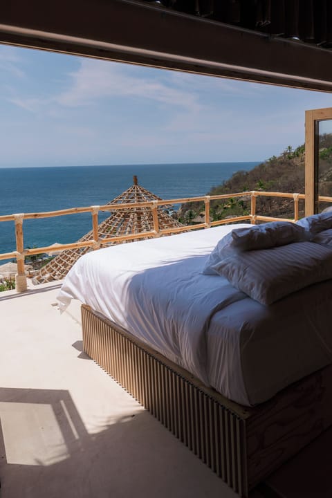 Egyptian cotton sheets, premium bedding, in-room safe, blackout drapes