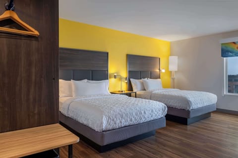 Iron/ironing board, travel crib, free WiFi, bed sheets