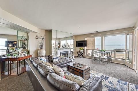 Imperial Beach Vacation Rental | 2BR | 2BA | Step-Free Access | 1,764 Sq Ft