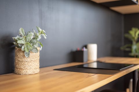 Deluxe House, Mountain View | 4 bedrooms, individually decorated, individually furnished, desk