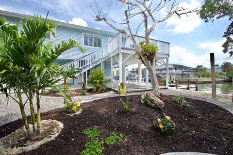 238 Driftwood Lane