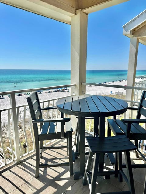 Condo, Multiple Beds, Balcony, Ocean View (Gulf View Getaway) | Outdoor dining