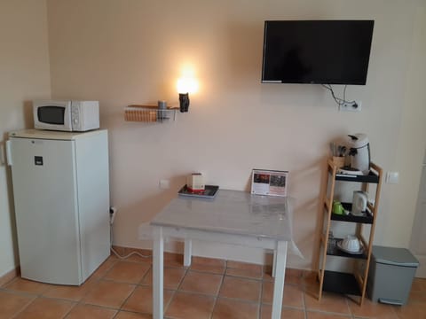 Double Room | In-room dining