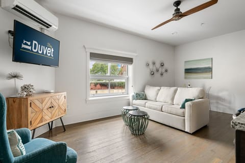 In the Heart of King Street | Folly Suite