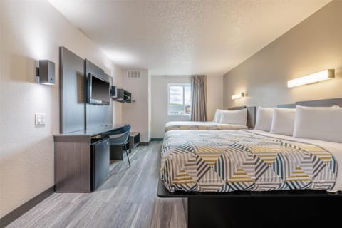 Desk, iron/ironing board, free WiFi, bed sheets