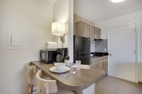 Fridge, microwave, coffee/tea maker