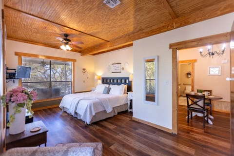 Duplex, Private Bathroom, Valley View (Hilltop Room) | Bed sheets, wheelchair access