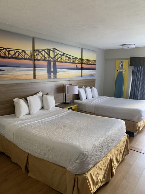 Standard Room, 2 Queen Beds, Non Smoking | Individually decorated, individually furnished, desk, blackout drapes