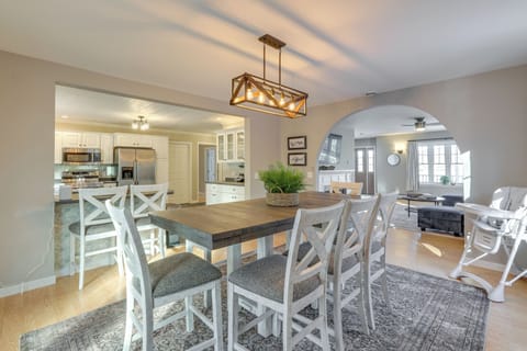 House (5 Bedrooms) | Interior