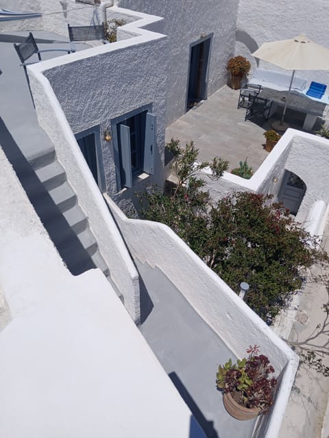 1705 Castle House 