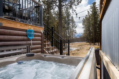 Private spa tub