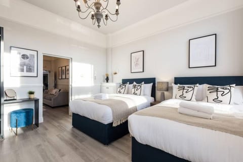 House | 3 bedrooms, iron/ironing board