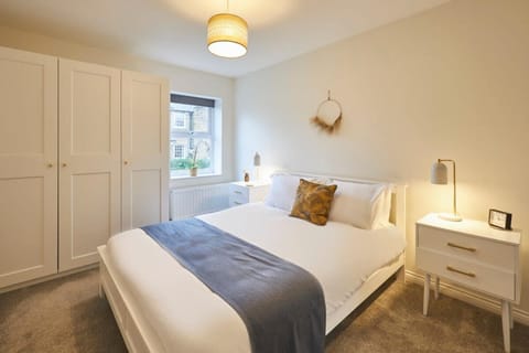 House | 2 bedrooms, iron/ironing board