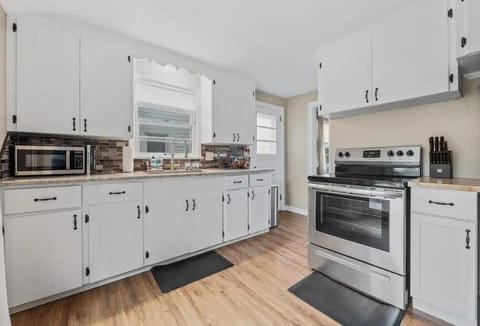 Kitchen - stocked with all essentials.