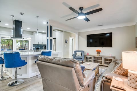 St. Petersburg Vacation Rental | 3BR | 2BA | 1,623 Sq Ft | 1 Step to Enter