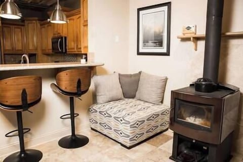 Please do not use the wood burning stove!