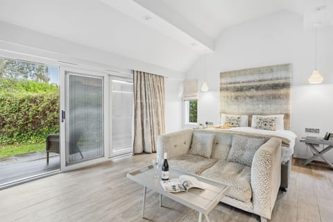 Indoor seating for 2 with access outside - Cottage Suite 5, Kentisbury Grange