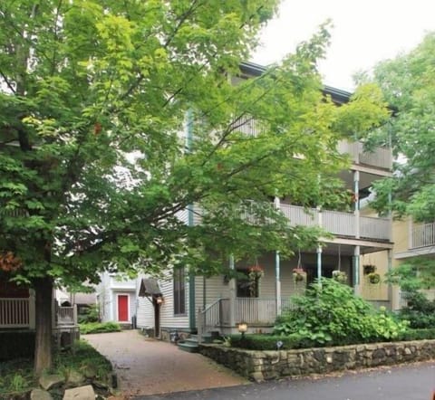 Exterior View of Building