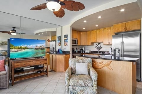 Condo, 1 Bedroom | Private kitchen | Coffee/tea maker, fridge, oven, toaster