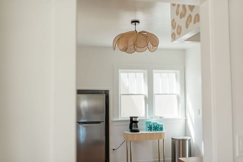 Urban Thread Retreat (1068)