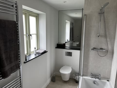 Main bathroom.