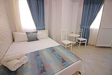 Comfort Double Room | Minibar, free WiFi, bed sheets