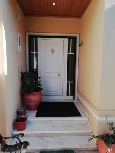 Room, 1 Bedroom, Patio, Garden View | Terrace/patio