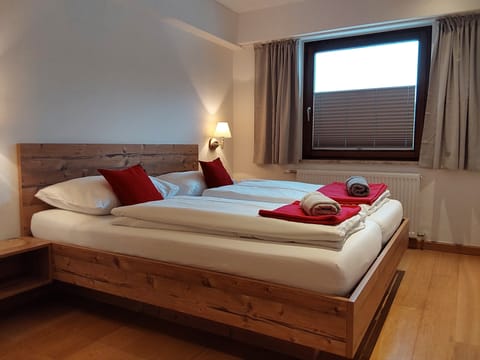 Classic Twin Room | Free WiFi