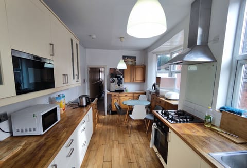 Shared fridge, microwave, oven, stovetop