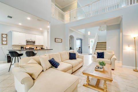 House (5 Bedrooms) | Interior
