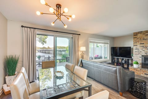Apartment (3 Bedrooms) | Front of property