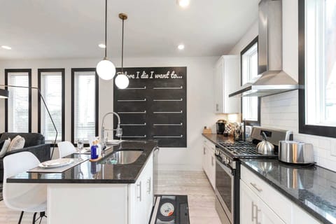 Fully Stocked Kitchen w/all Stainless Appliances