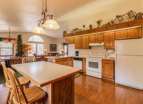 Family House, 2 Bedrooms, Kitchen, Mountainside | Private kitchen | Coffee/tea maker