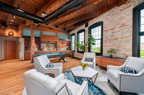 Luxury Condo | Living area | TV