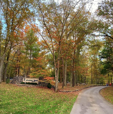 Welcome to Woodson Bend Resort