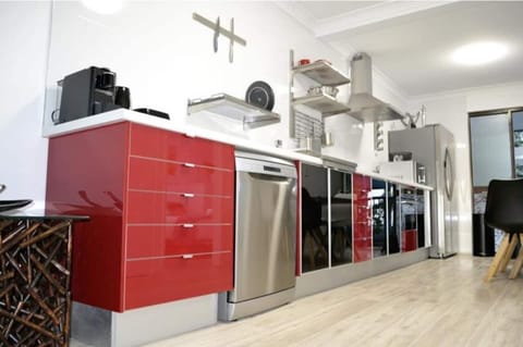Full kitchen with all that is needed to prepare your meals 