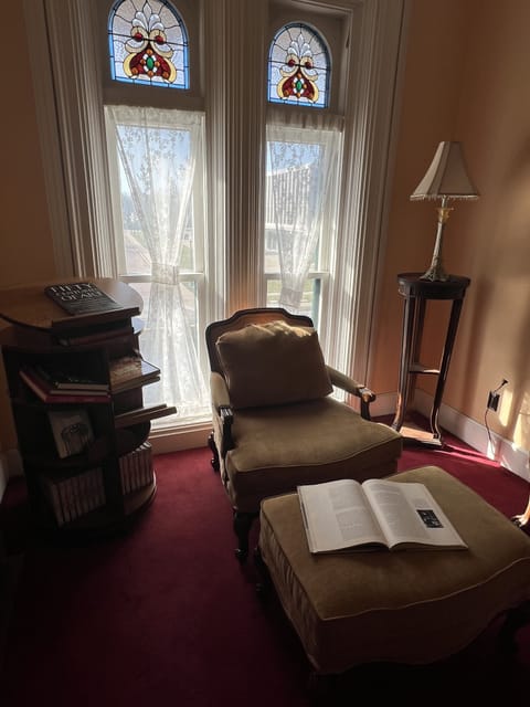 Upstairs Morning Room & Library