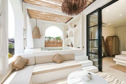 Villa | Balcony
