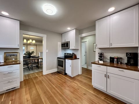 Large modern kitchen