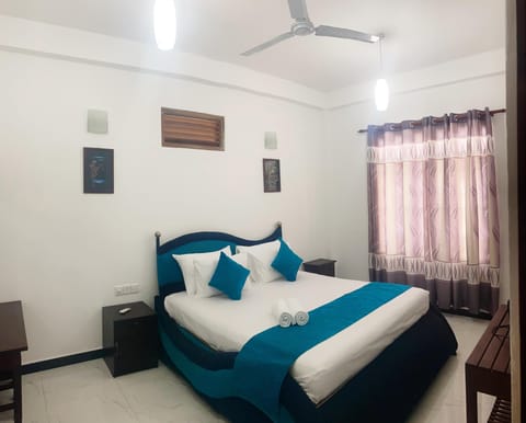 Deluxe Double Room | Desk, laptop workspace, free WiFi, bed sheets
