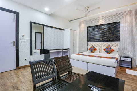 Family Room | Egyptian cotton sheets, premium bedding, in-room safe, soundproofing
